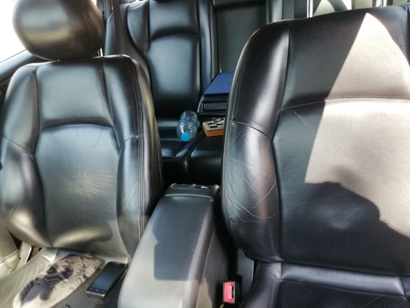 Mercedes-Benz C 270 Elegance, снимка 15 - Автомобили и джипове - 53212665