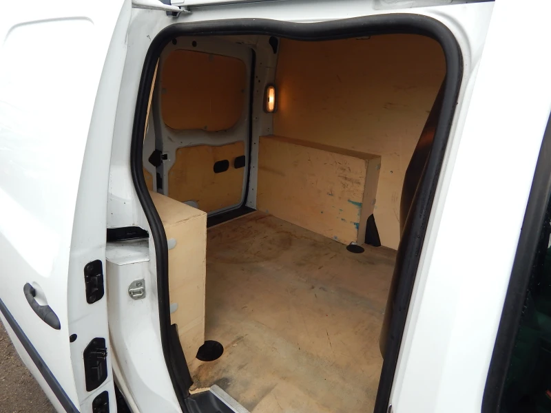 Renault Kangoo 1.5DCI* EURO6B* , снимка 9 - Автомобили и джипове - 53285539