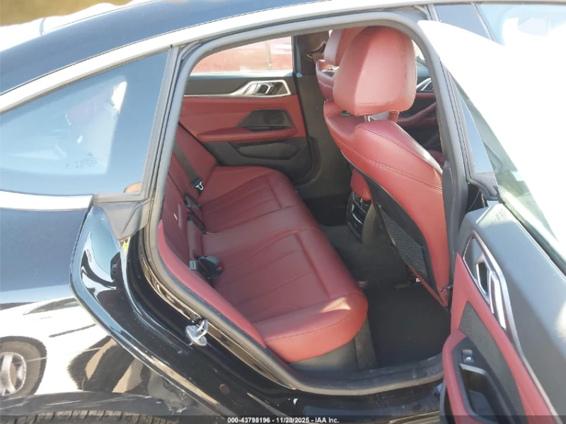 BMW i4 GRAN COUPE* ПОДГРЕВ* АMBIENT* HI-FI, снимка 12 - Автомобили и джипове - 53389021