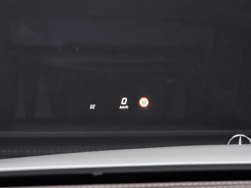 Mercedes-Benz E 220 Exclusive, снимка 16 - Автомобили и джипове - 55101900