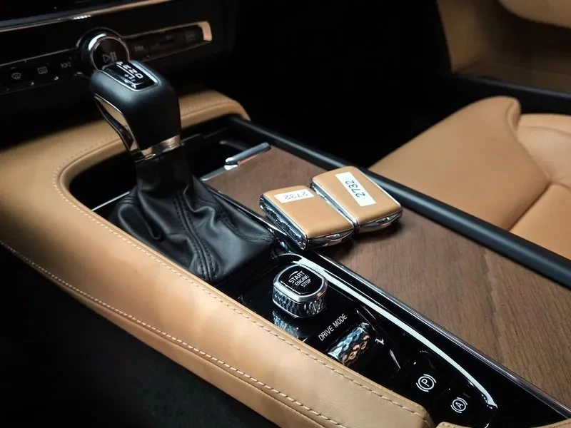 Volvo S90  T5 Inscription, снимка 9 - Автомобили и джипове - 55376667