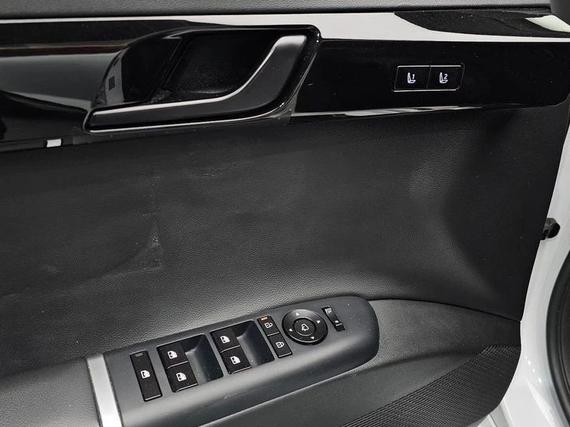 Hyundai Grandeur 3.5 Automatic, снимка 6 - Автомобили и джипове - 55463174