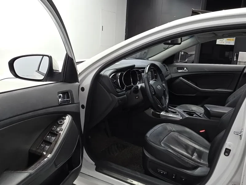 Kia K5 2.0LPG, снимка 10 - Автомобили и джипове - 55927382