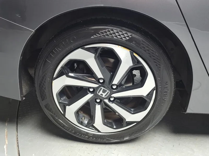 Honda Accord 2.4 9Th Generation, снимка 10 - Автомобили и джипове - 56020820