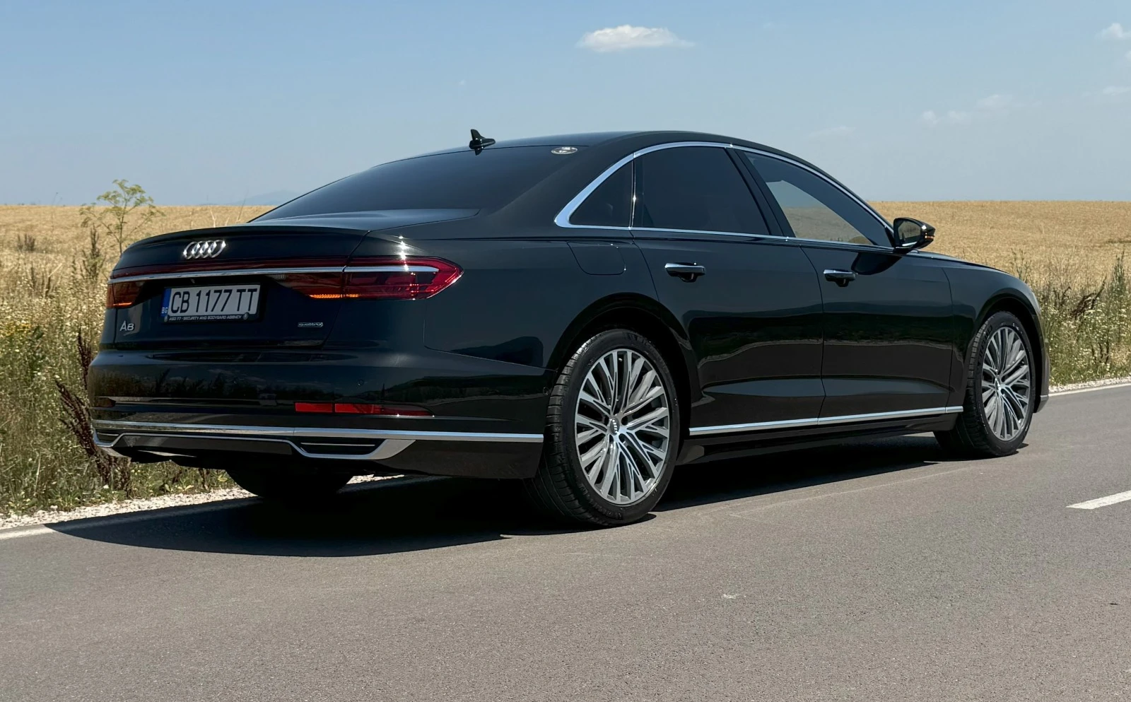 Audi A8  - изображение 8