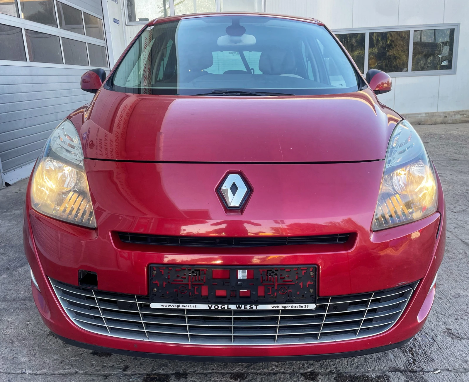 Renault Grand scenic 1.3 TCe - изображение 2