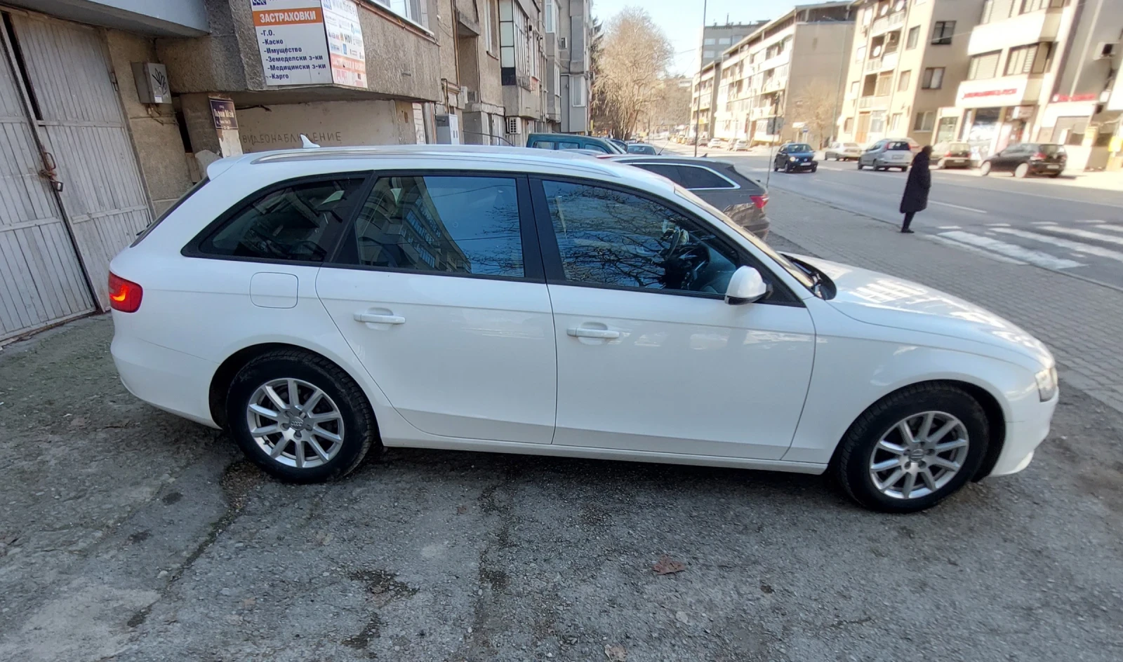 Audi A4 2.0 TDI  Facelift - Avant - LED , снимка 4 - Автомобили и джипове - 53577803