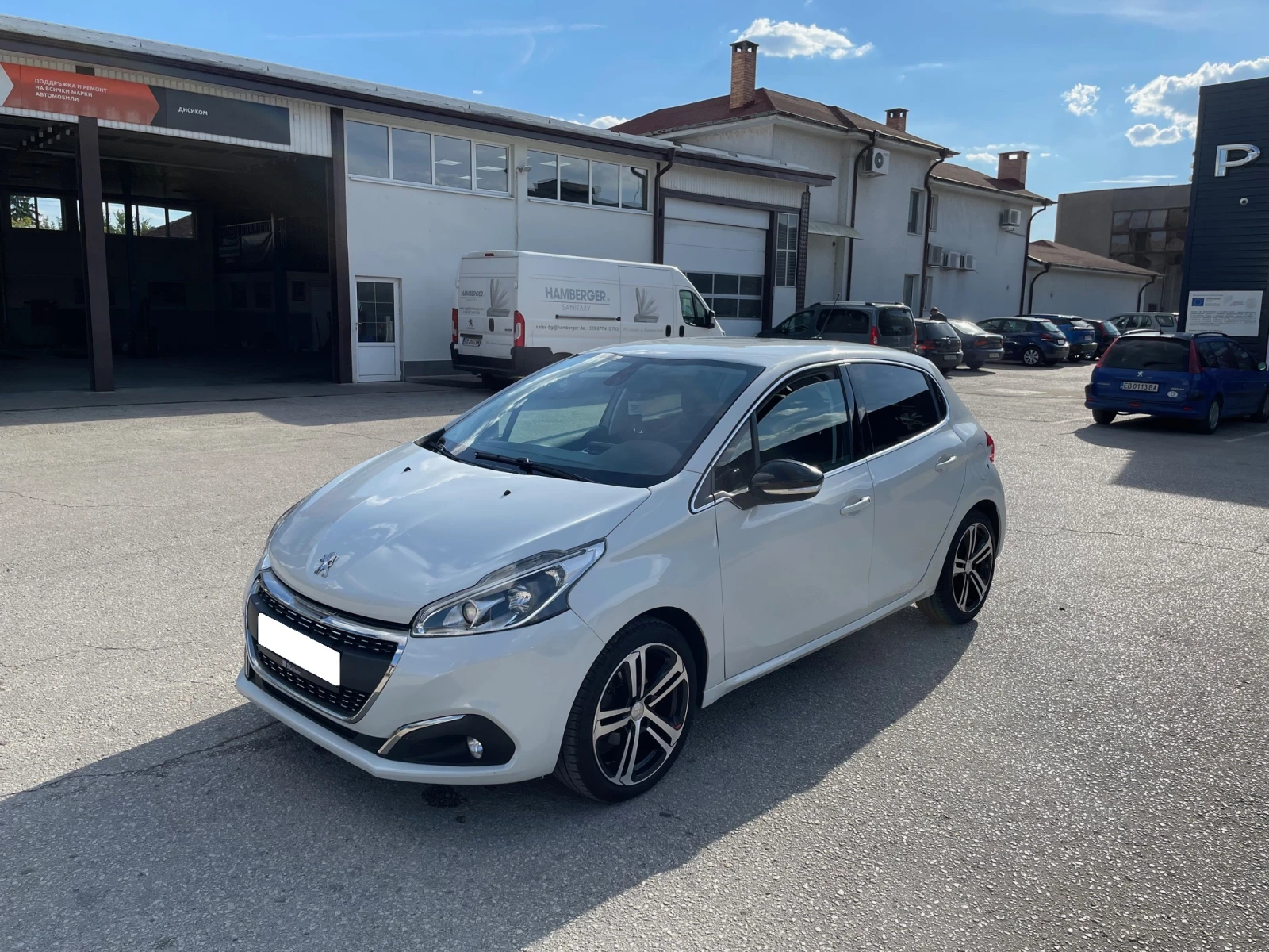 Peugeot 208 1.2 e-THP GT Line AUTO - изображение 3