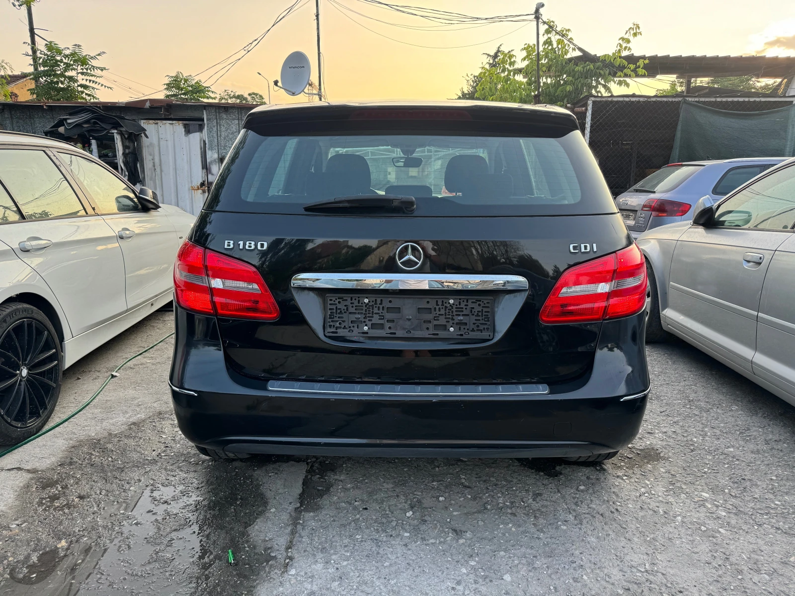 Mercedes-Benz B 180 109HP AVTOMAT FACE EXECUTIV NAVI KLIMA CAMERA 2015 - изображение 7