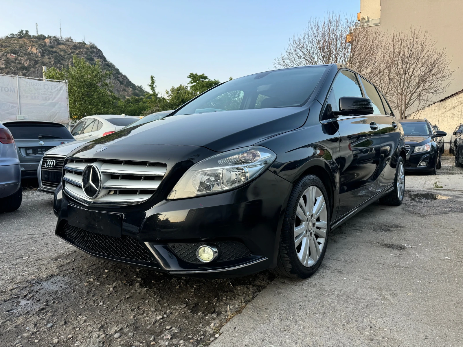 Mercedes-Benz B 180 109HP AVTOMAT FACE EXECUTIV NAVI KLIMA CAMERA 2015 - изображение 3