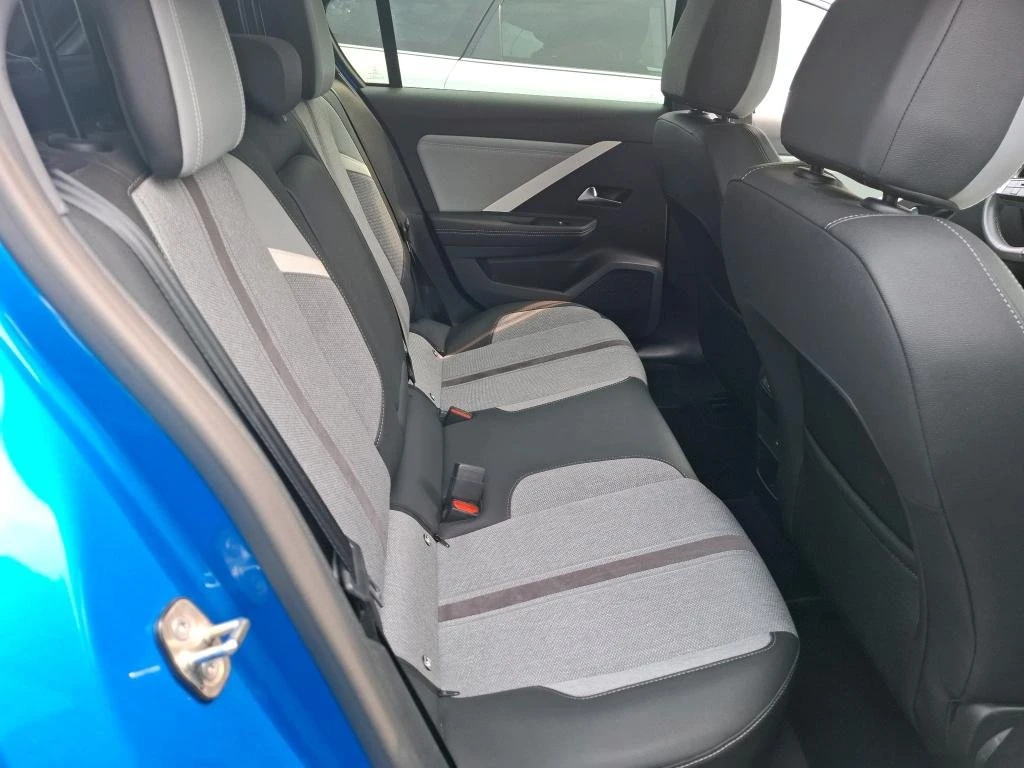 Opel Astra 1.5 Elegance Business avtomat - изображение 8