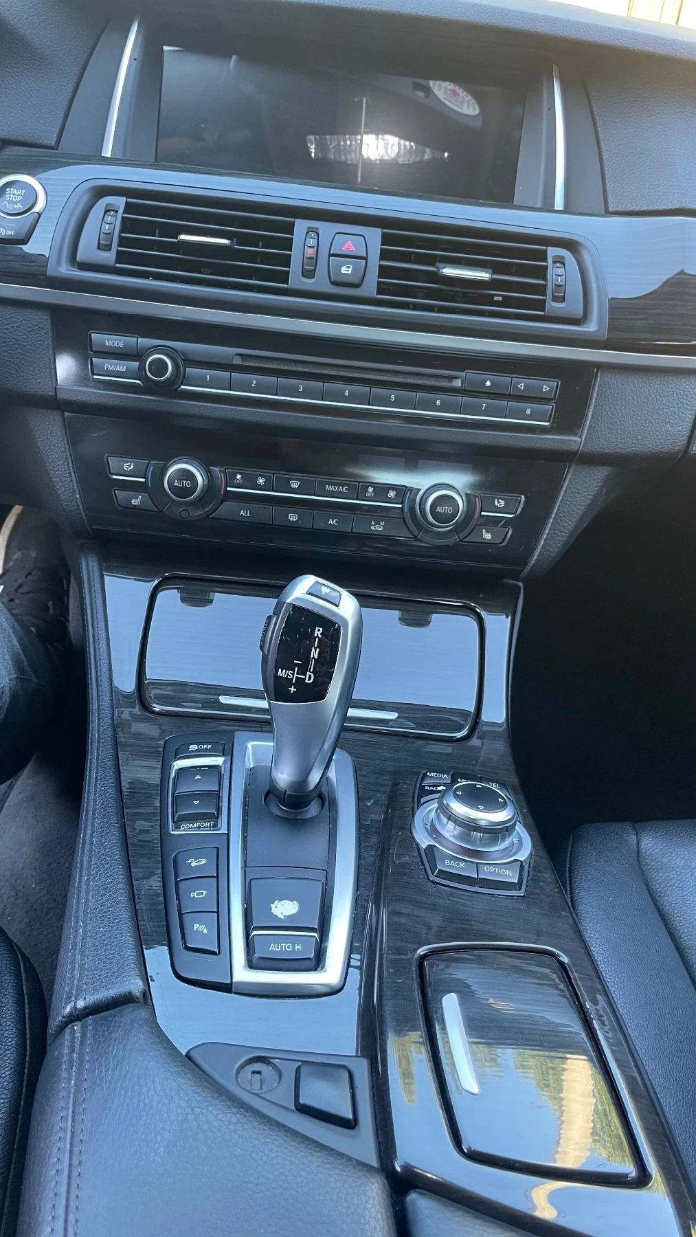 BMW 528 XDrive F10 - изображение 8