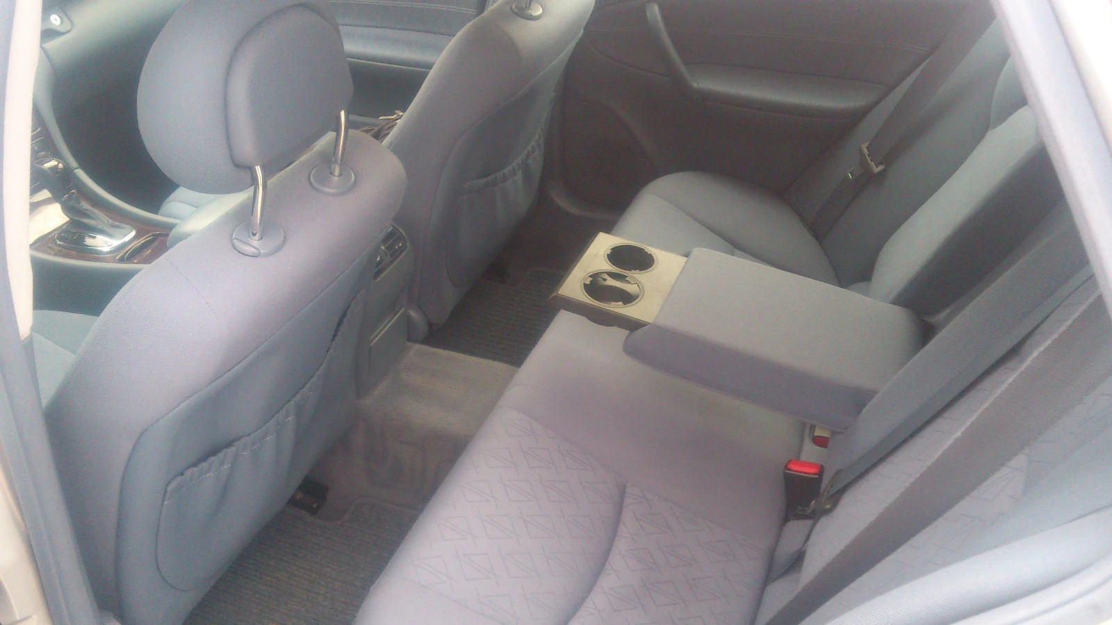 Mercedes-Benz C 240  - изображение 8