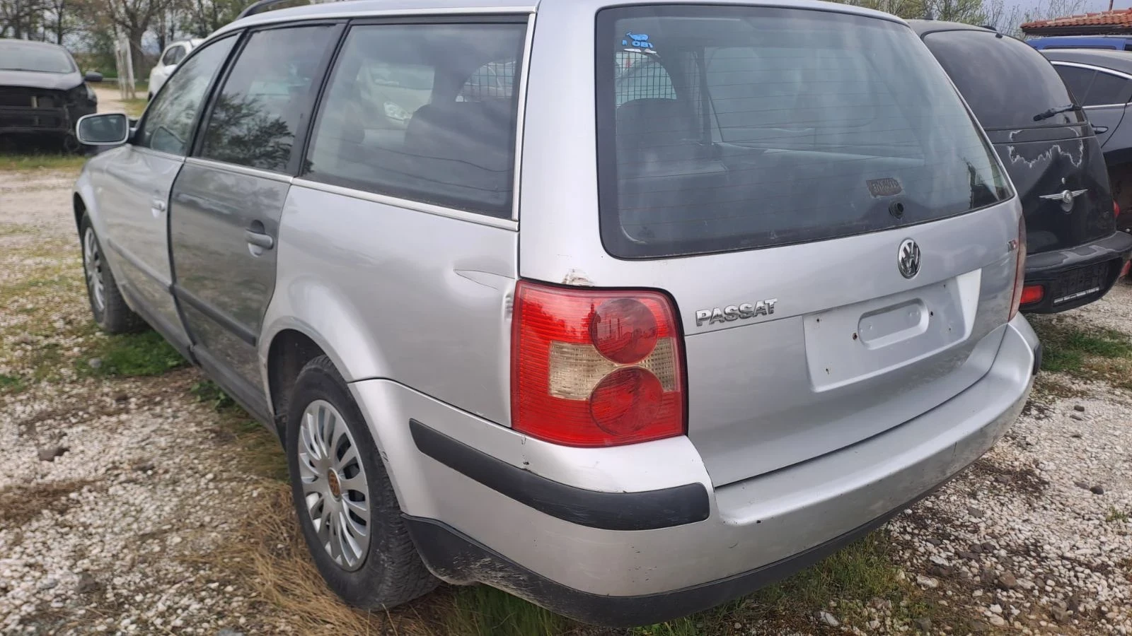 VW Passat 1.9TDI, снимка 3 - Автомобили и джипове - 52157794