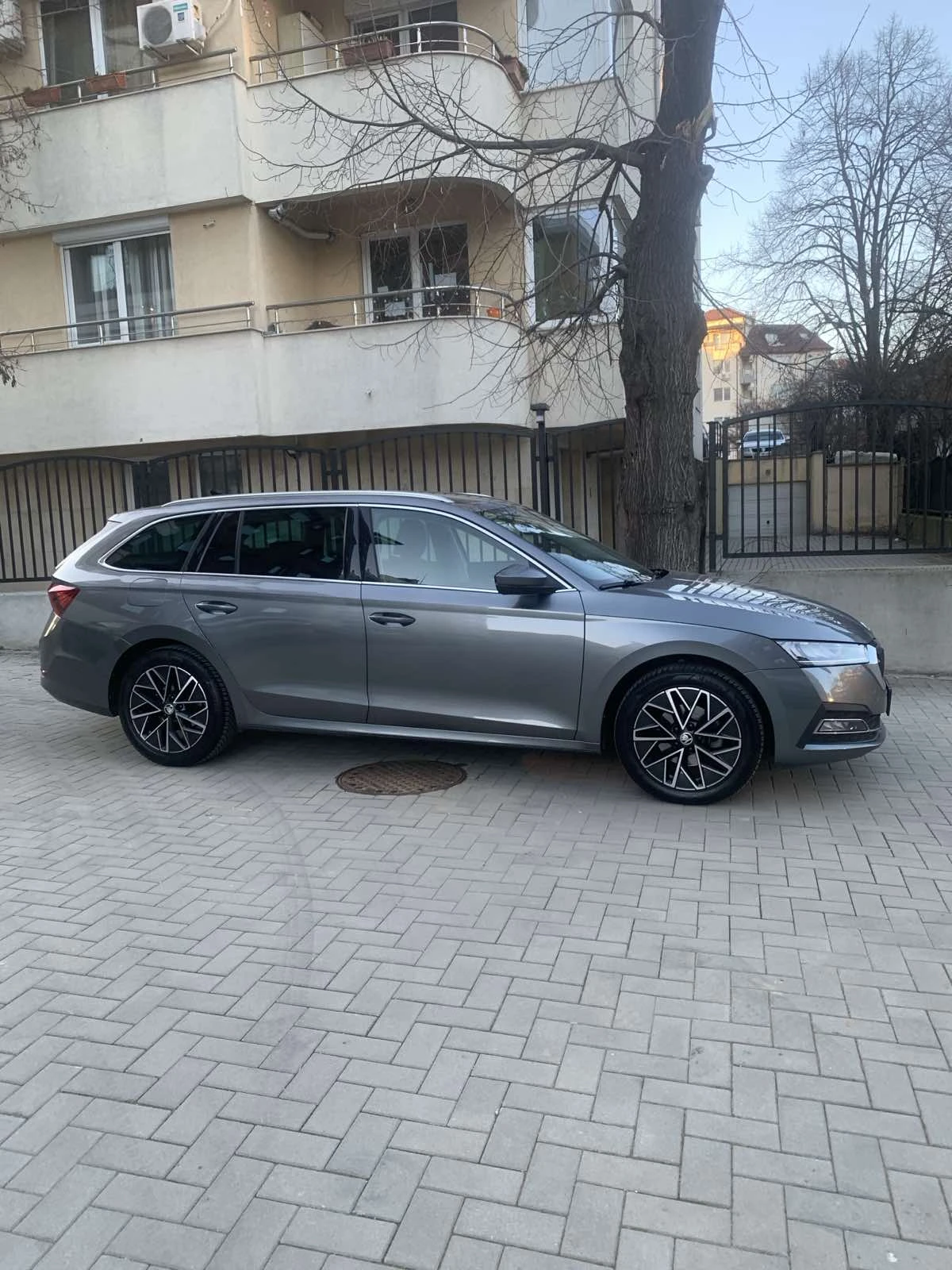Skoda Octavia 2.0 TDI ��������� 7-�������� DSG 150�.�. | Mobile.bg � ����������� 1