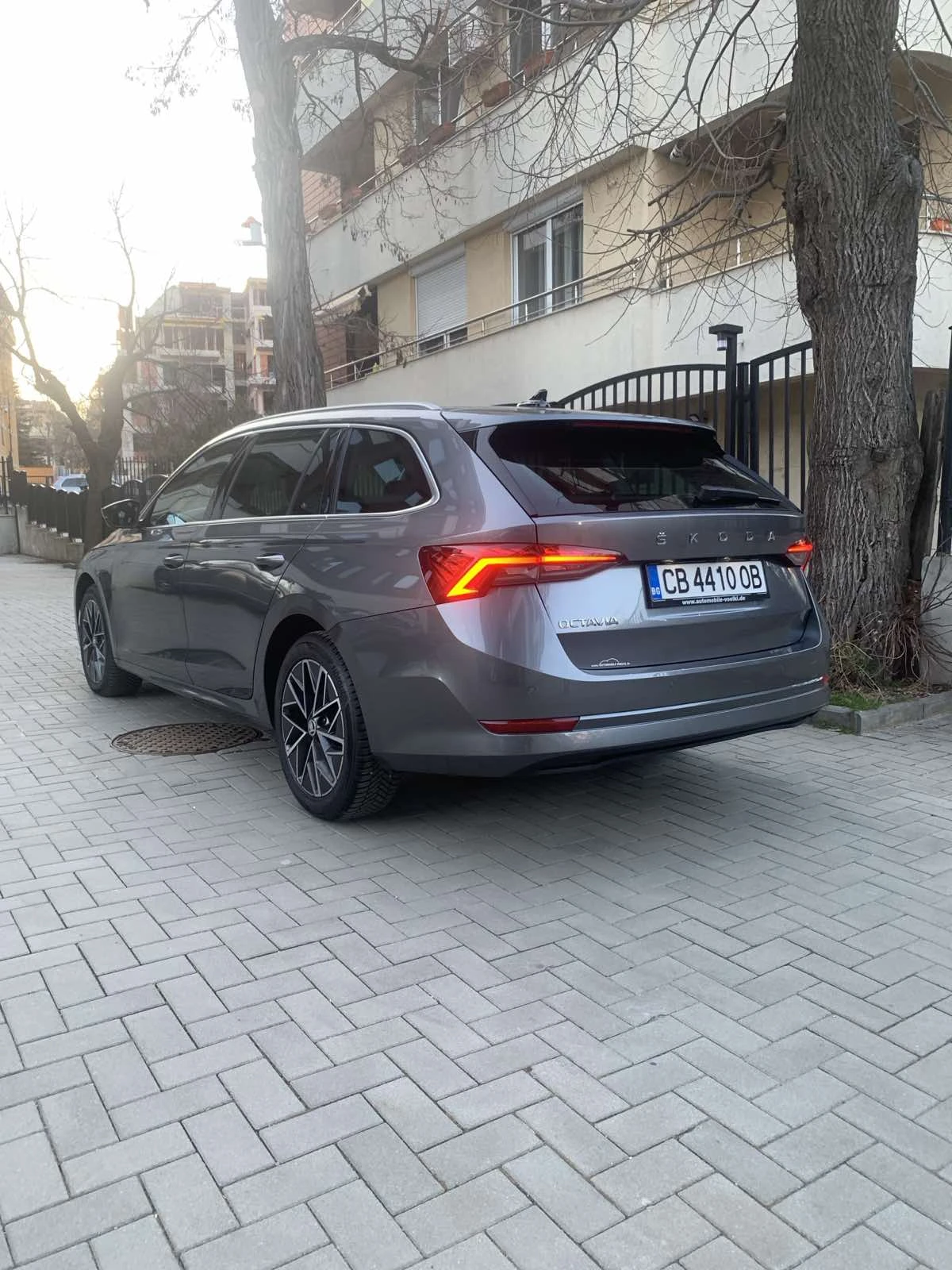 Skoda Octavia 2.0 TDI ��������� 7-�������� DSG 150�.�. | Mobile.bg � ����������� 3
