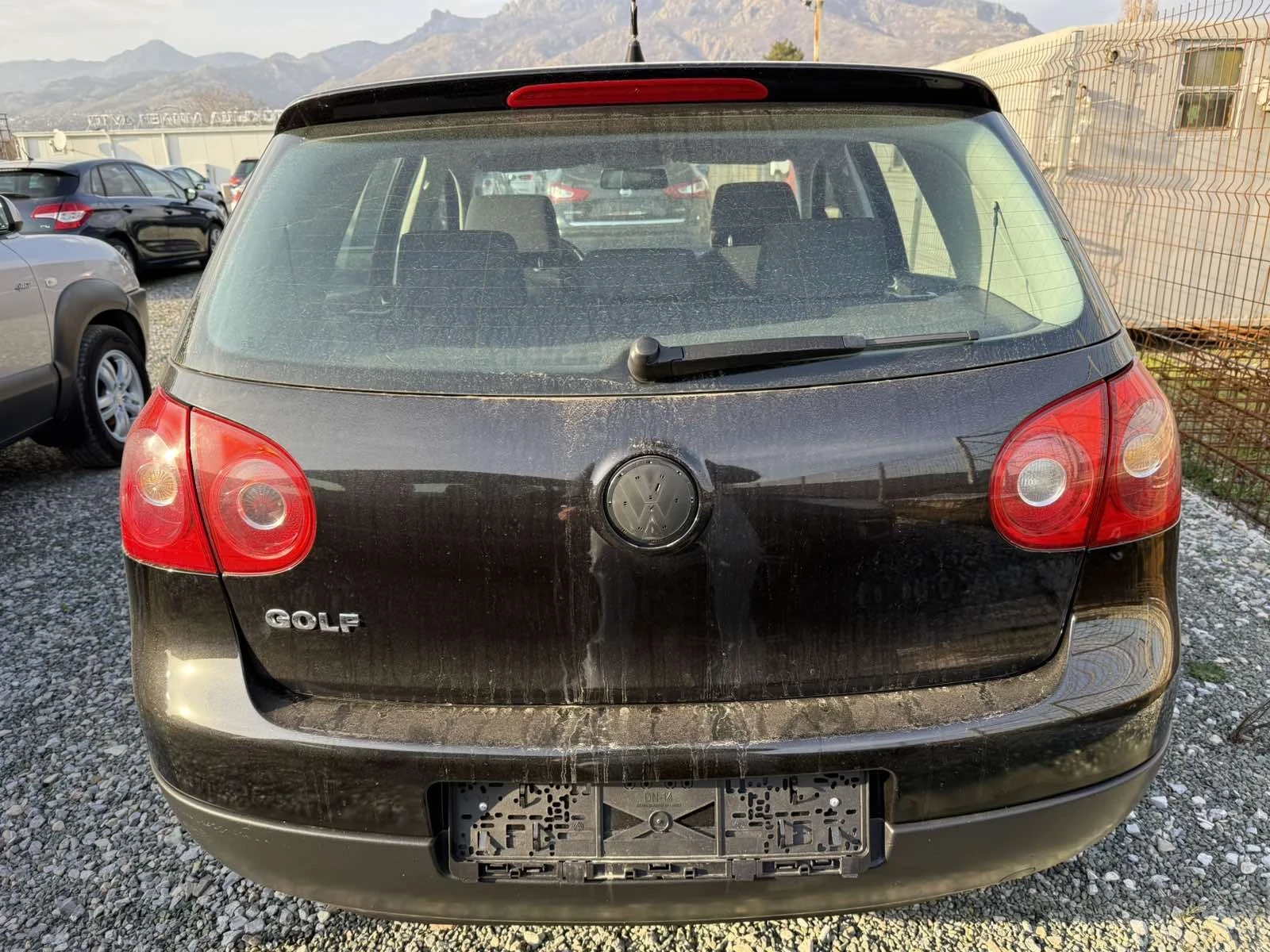 VW Golf С газ, снимка 2 - Автомобили и джипове - 53877890