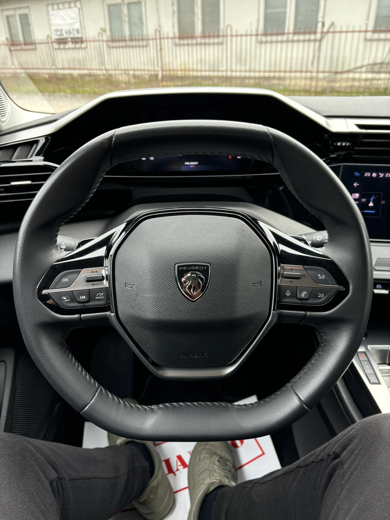 Peugeot 308 1.5 BLUEHDI ACTIVE, снимка 9 - Автомобили и джипове - 54015736