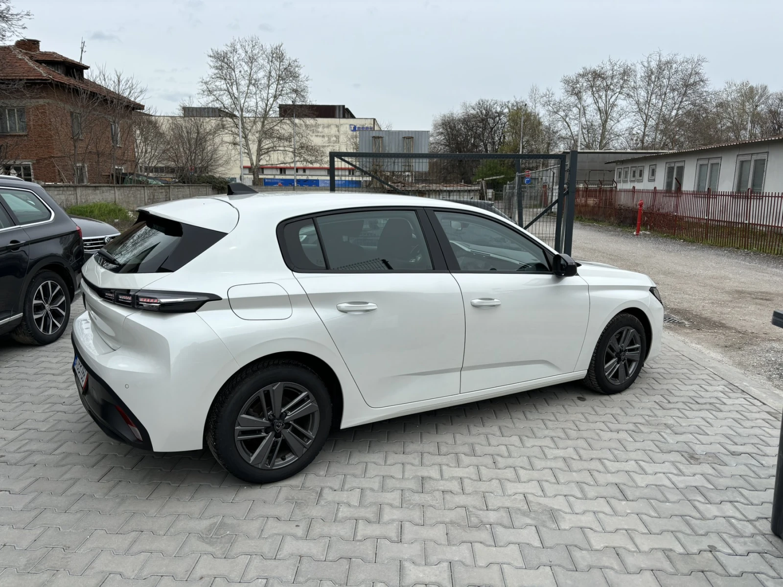 Peugeot 308 1.5 BLUEHDI ACTIVE, снимка 6 - Автомобили и джипове - 54015736