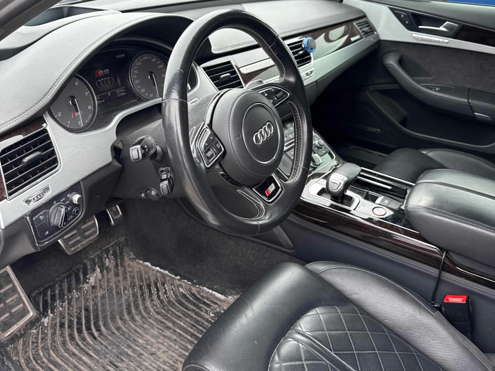 Audi S8 CAR FAX * ���� ������ * �������� | Mobile.bg � ����������� 6