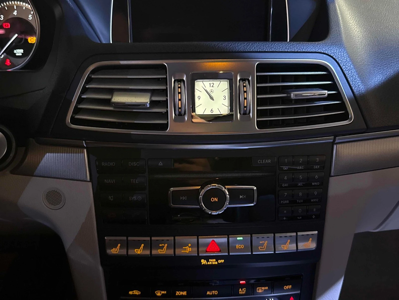 Mercedes-Benz E 400 С регистрация + обслужване, снимка 13 - Автомобили и джипове - 54139543