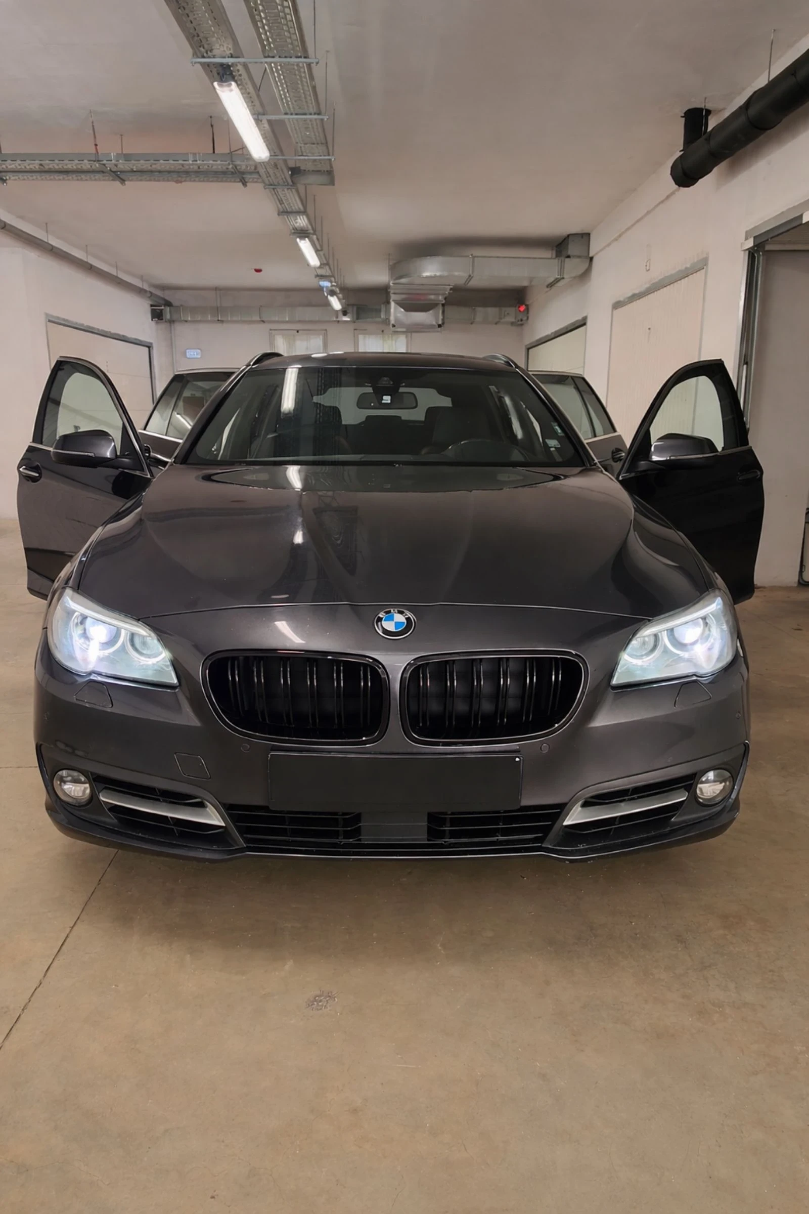 BMW 530 xDrive Facelift , снимка 2 - Автомобили и джипове - 54158938