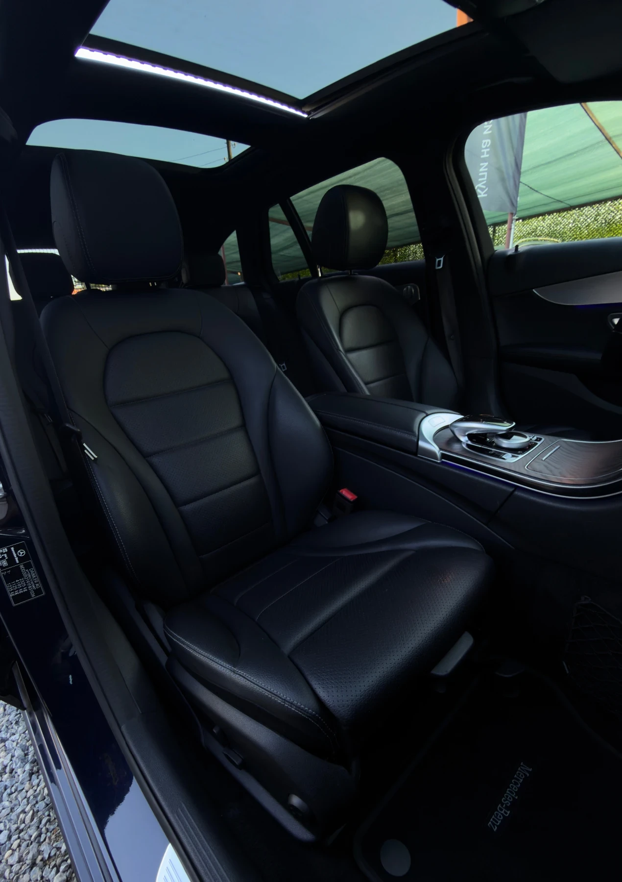 Mercedes-Benz C 300 AMG| 4-MATIC| DIGITAL| PANO| RECARO| 360| ЛИЗИНГ, снимка 10 - Автомобили и джипове - 54419977