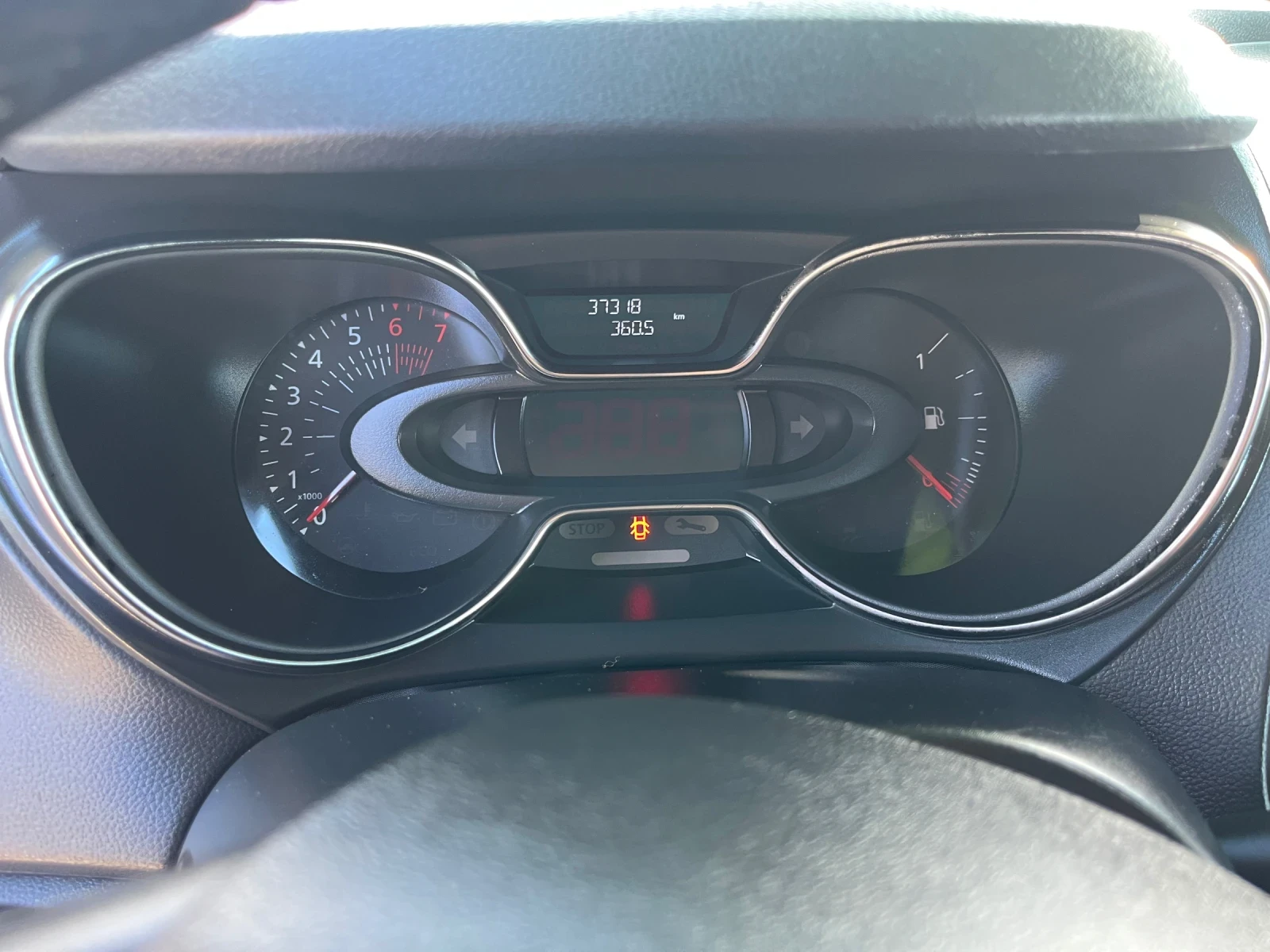 Renault Captur, снимка 13 - Автомобили и джипове - 54782912