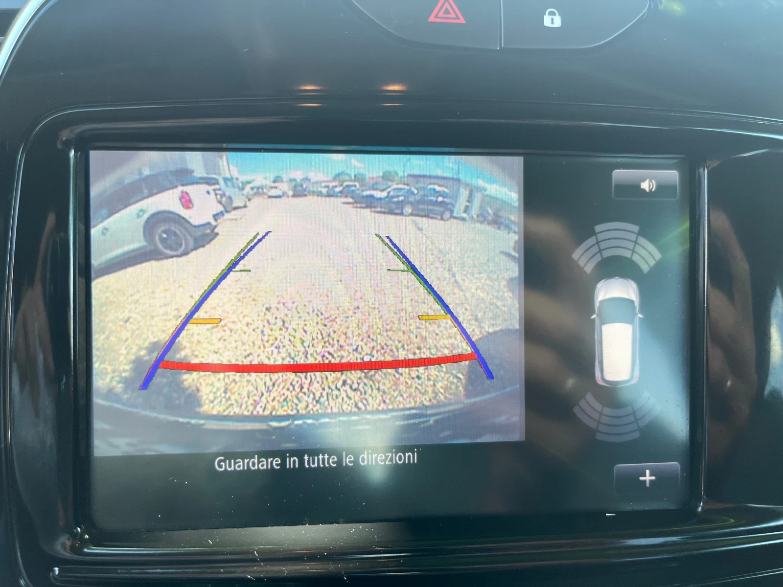 Renault Captur, снимка 12 - Автомобили и джипове - 54782912