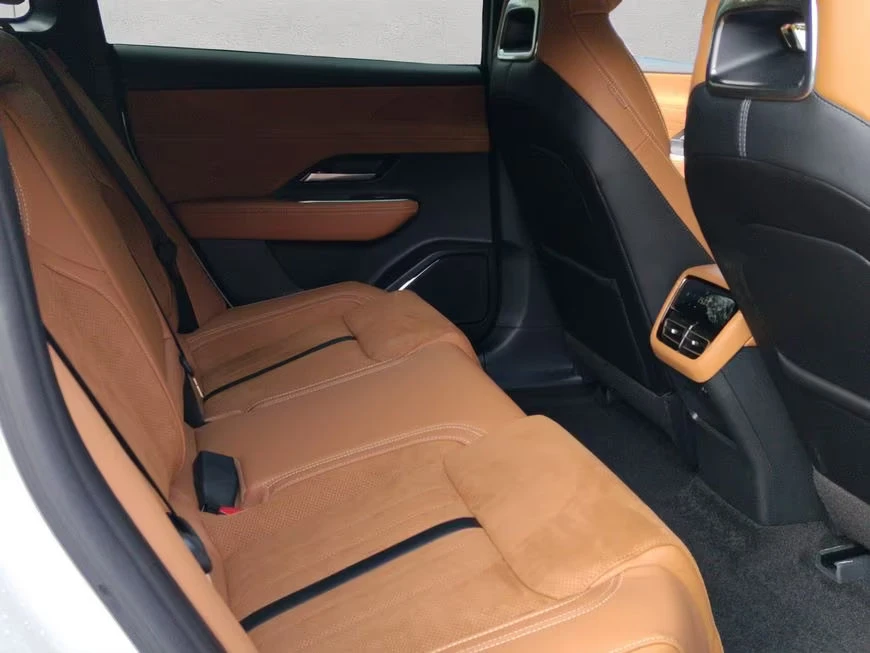 Mazda 6 e/245HP/LONG.RANGE/TAKUMI.PLUS/360/360/PANO/504z | Mobile.bg � ����������� 14