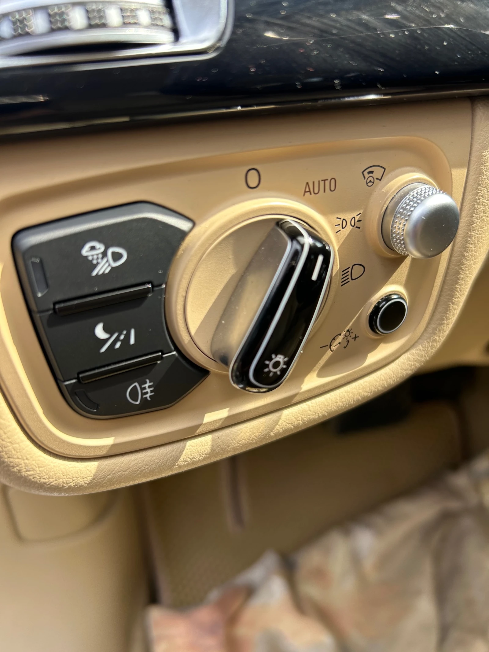 Audi A8, снимка 4 - Автомобили и джипове - 55236663