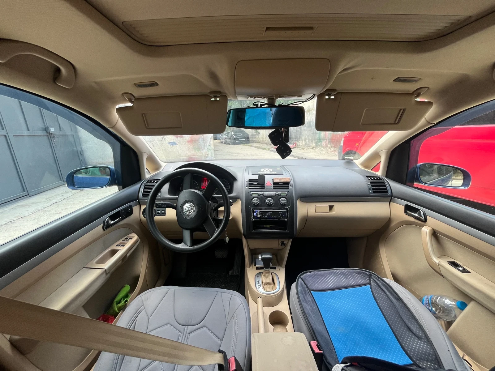 VW Touran 1.9 Tdi, снимка 5 - Автомобили и джипове - 55233063