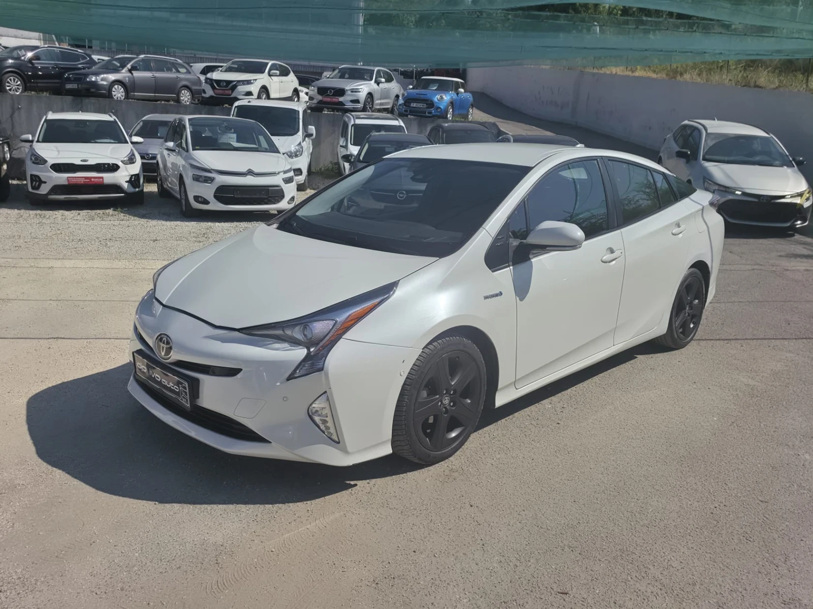 Toyota Prius HYBRID* КОЖА* НАВИ* ЕКСТРИ, снимка 2 - Автомобили и джипове - 55502354