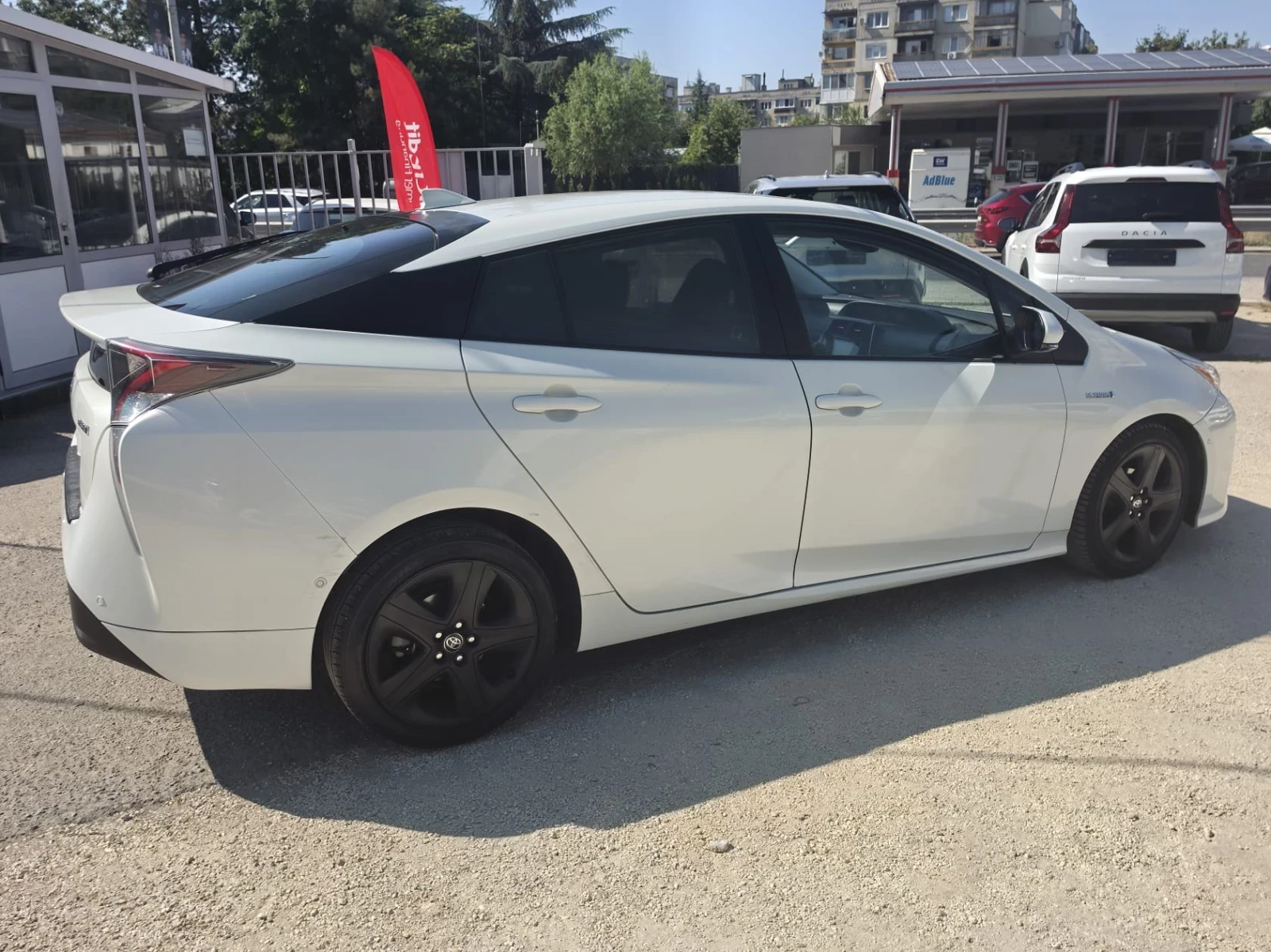 Toyota Prius HYBRID* КОЖА* НАВИ* ЕКСТРИ, снимка 7 - Автомобили и джипове - 55502354