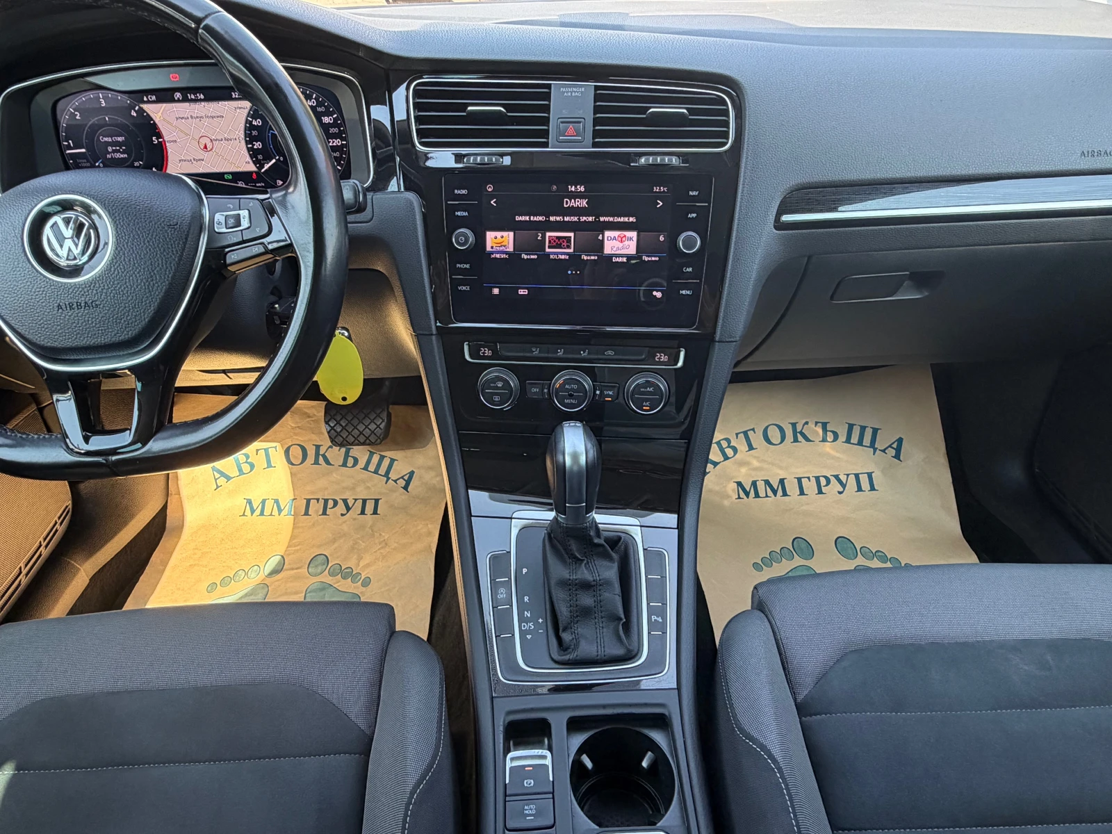 VW Golf 1.6TDI-DSG-Digital Cockpit Distronic-ЛИЗИНГ, снимка 11 - Автомобили и джипове - 55617279