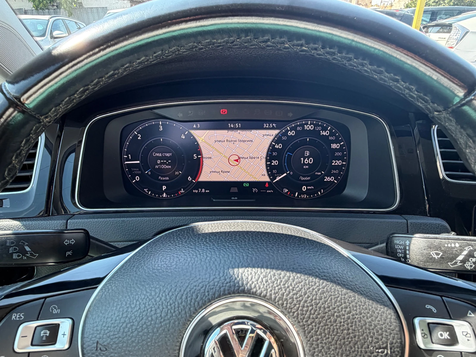 VW Golf 1.6TDI-DSG-Digital Cockpit Distronic-ЛИЗИНГ, снимка 12 - Автомобили и джипове - 55617279