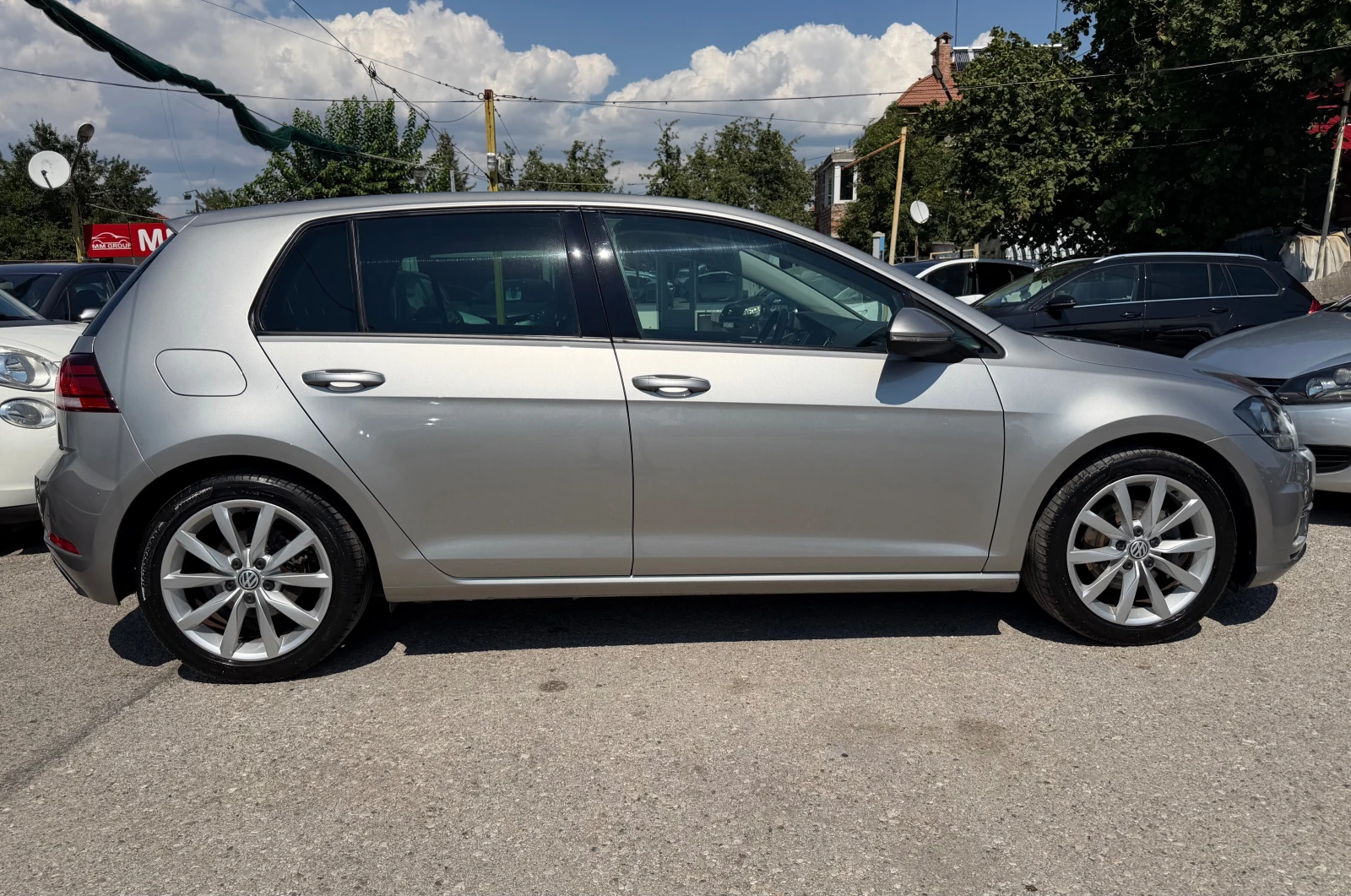 VW Golf 1.6TDI-DSG-Digital Cockpit Distronic-ЛИЗИНГ, снимка 6 - Автомобили и джипове - 55617279