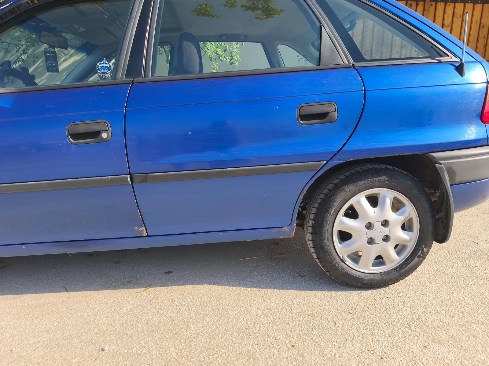 Opel Astra 1.6, снимка 6 - Автомобили и джипове - 55644780