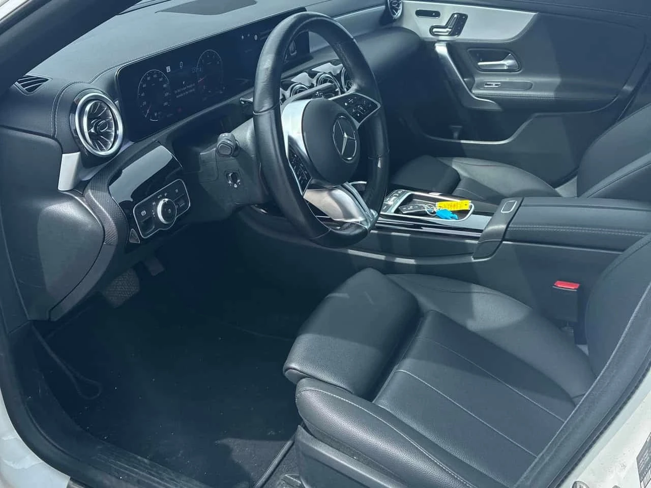Mercedes-Benz CLA 250 * CARFAX * ОПЦИЯ ЗА ФИНАНСИРАНЕ, снимка 5 - Автомобили и джипове - 55754467