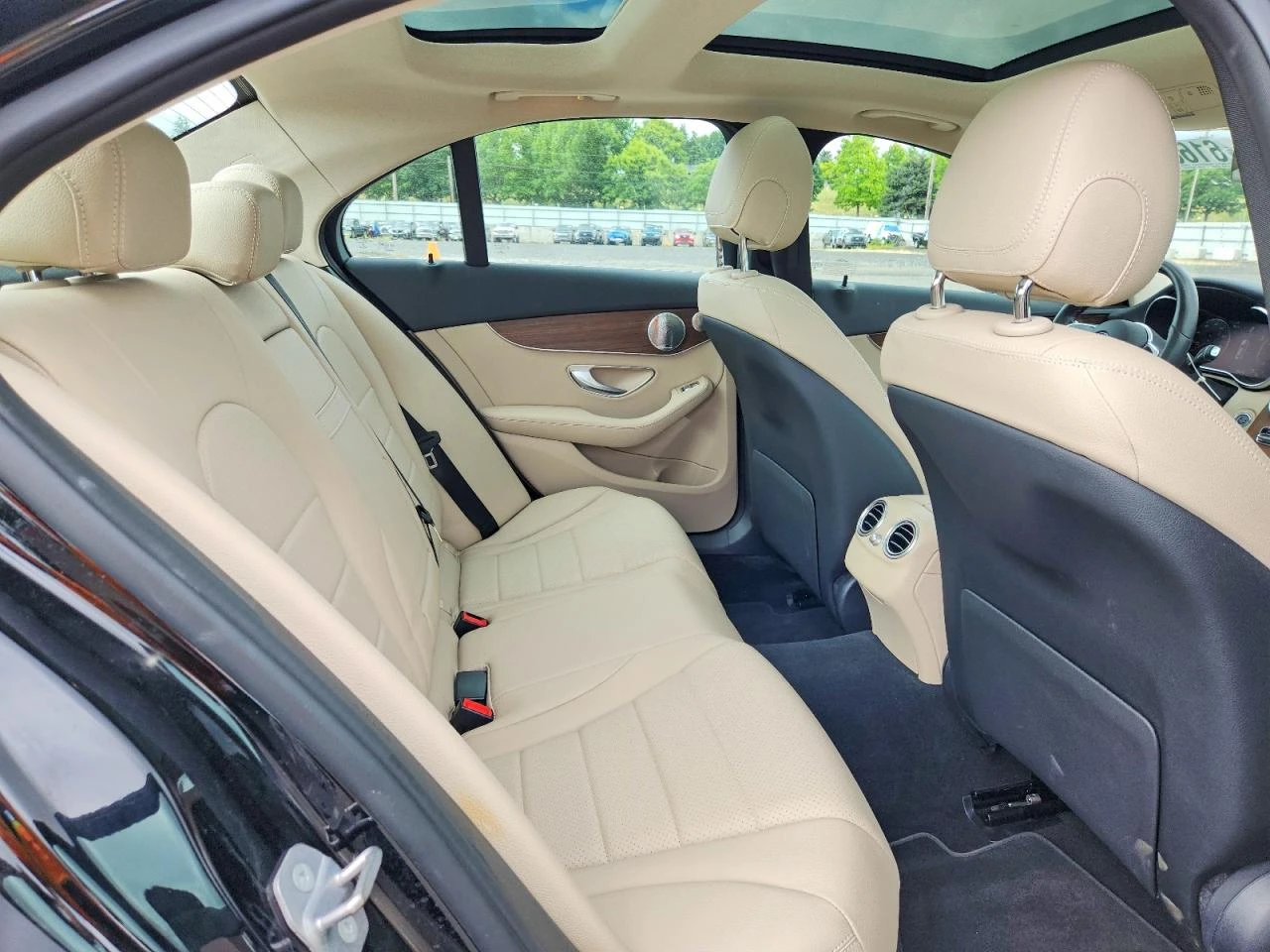 Mercedes-Benz C 300 4 MATIC /BURMESTER / DIGITAL, снимка 9 - Автомобили и джипове - 55925904