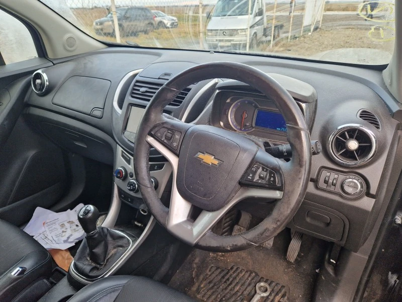 Chevrolet Trax 1.7d, снимка 8 - Автомобили и джипове - 38962074