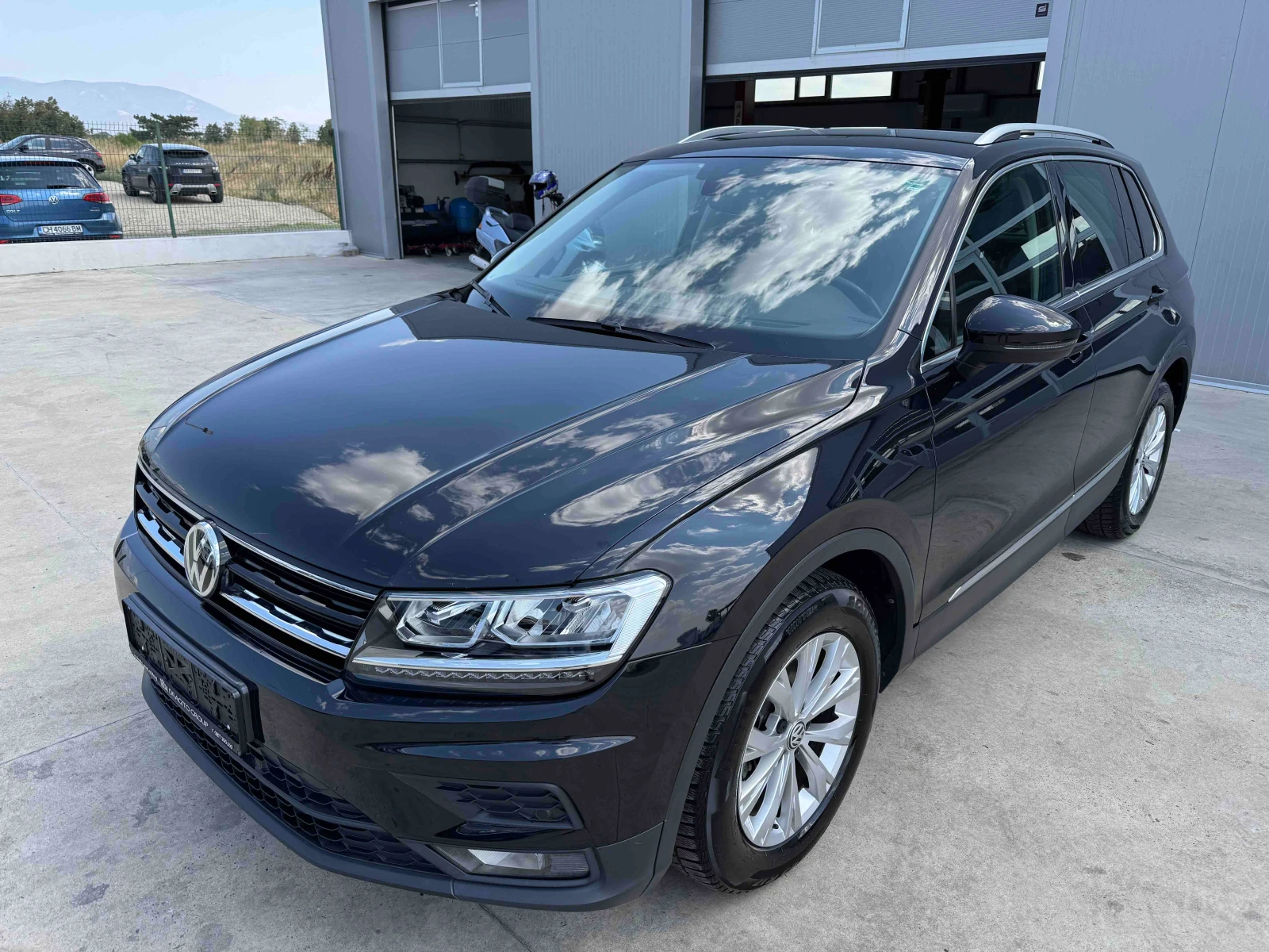 VW Tiguan 2.0* 150ps* DSG* LED* НАВИ* ПАРКТРОНИК, снимка 1