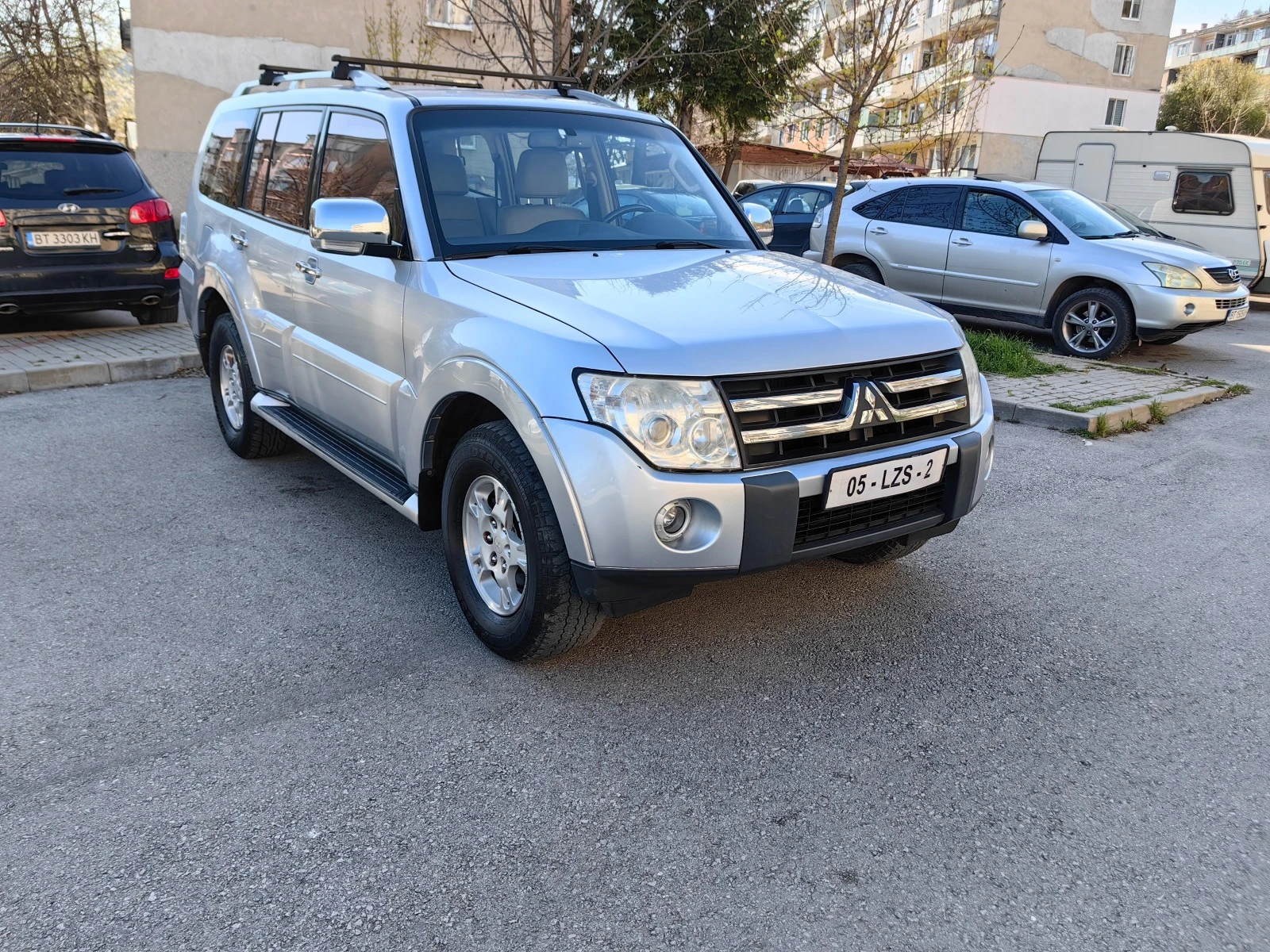 Mitsubishi Pajero 3.8 i MIVEC Нов внос! - изображение 4