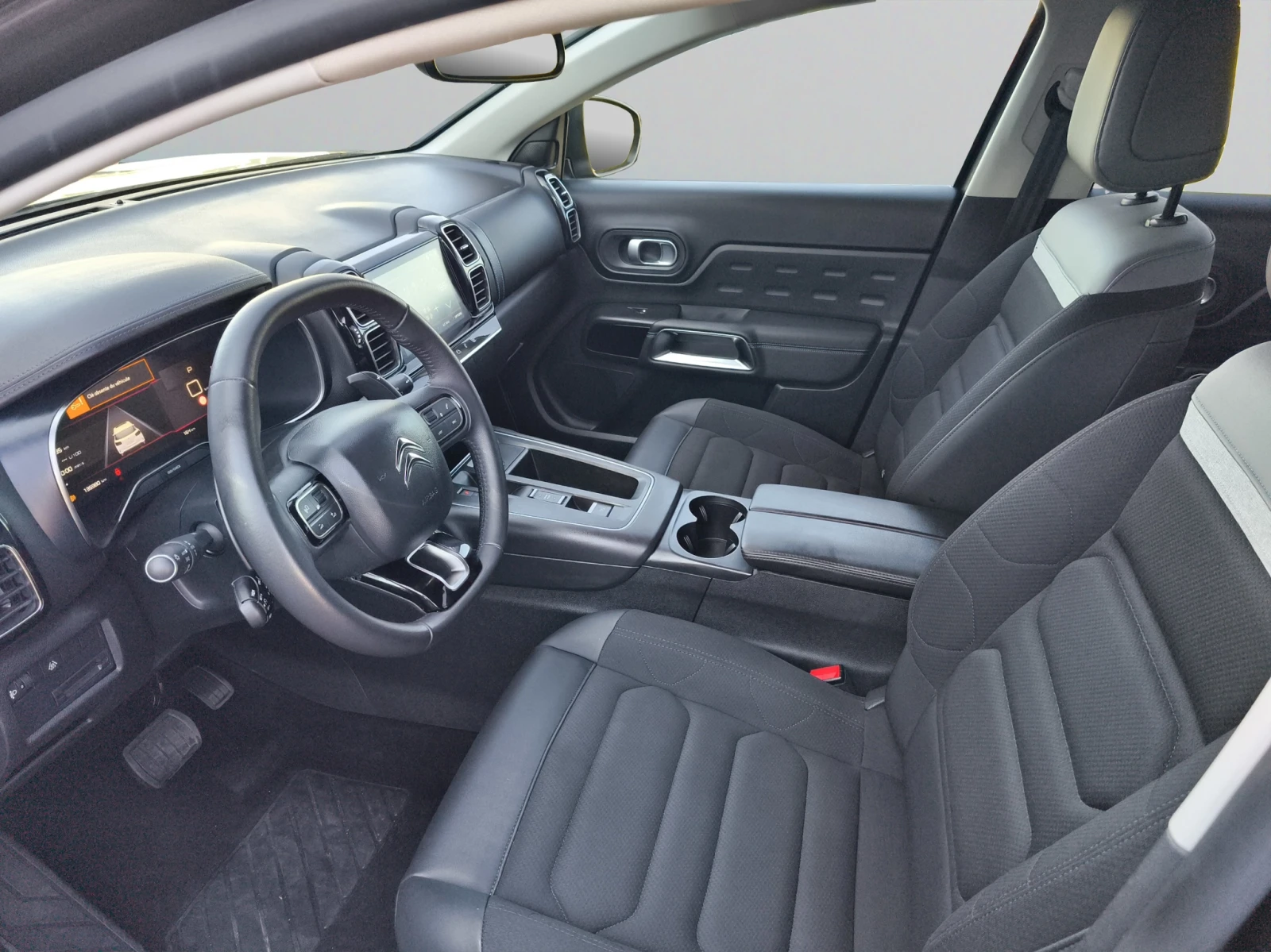 Citroen C5 Aircross SUV 1.2 PureTech 131  EAT8 E6 // 2302R03 - изображение 10