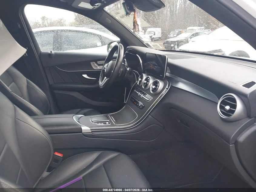 Mercedes-Benz GLC 300 2.0l 4Matic Suv, снимка 5 - Автомобили и джипове - 54572521