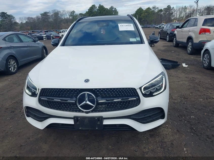 Mercedes-Benz GLC 300 2.0l 4Matic Suv, снимка 13 - Автомобили и джипове - 54572521