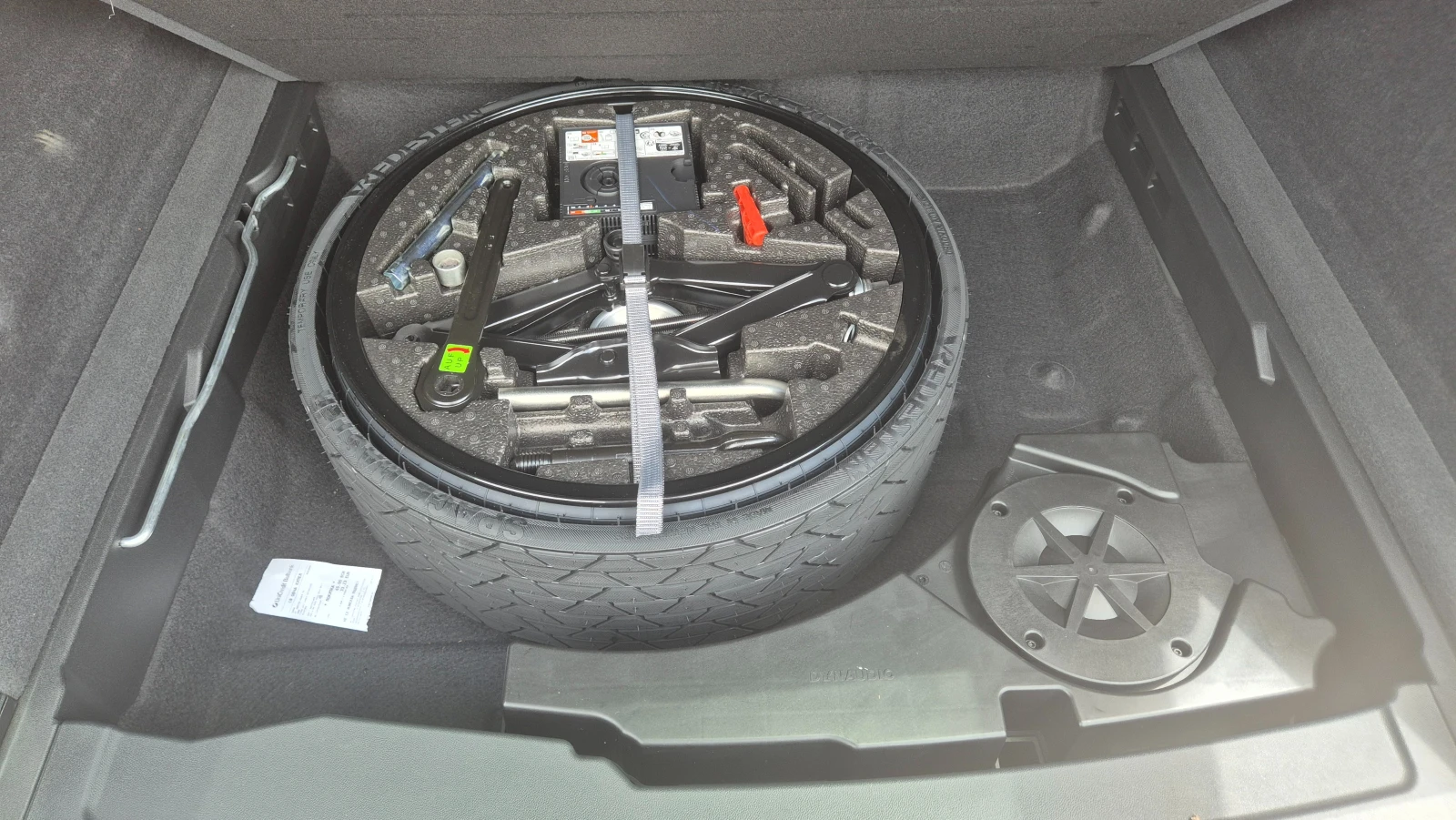 VW Touareg R-Line PA 3.0 V6 TDI SCR 4MOT, снимка 16 - Автомобили и джипове - 54750017