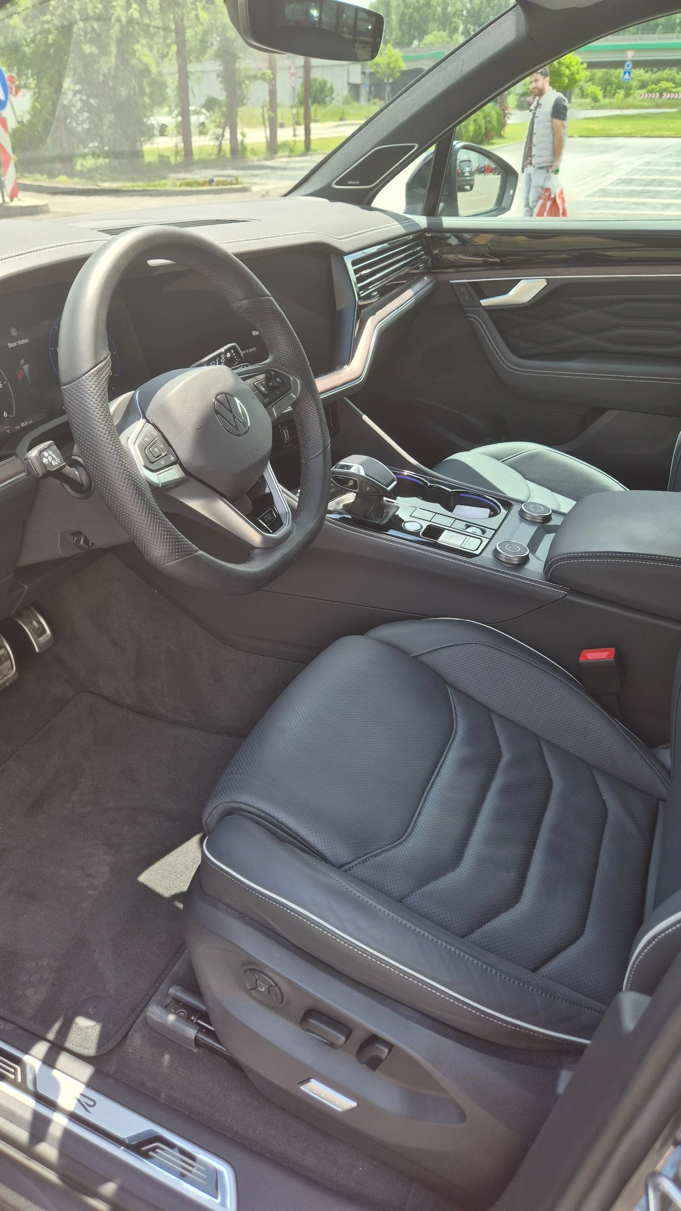 VW Touareg R-Line PA 3.0 V6 TDI SCR 4MOT, снимка 5 - Автомобили и джипове - 54750017