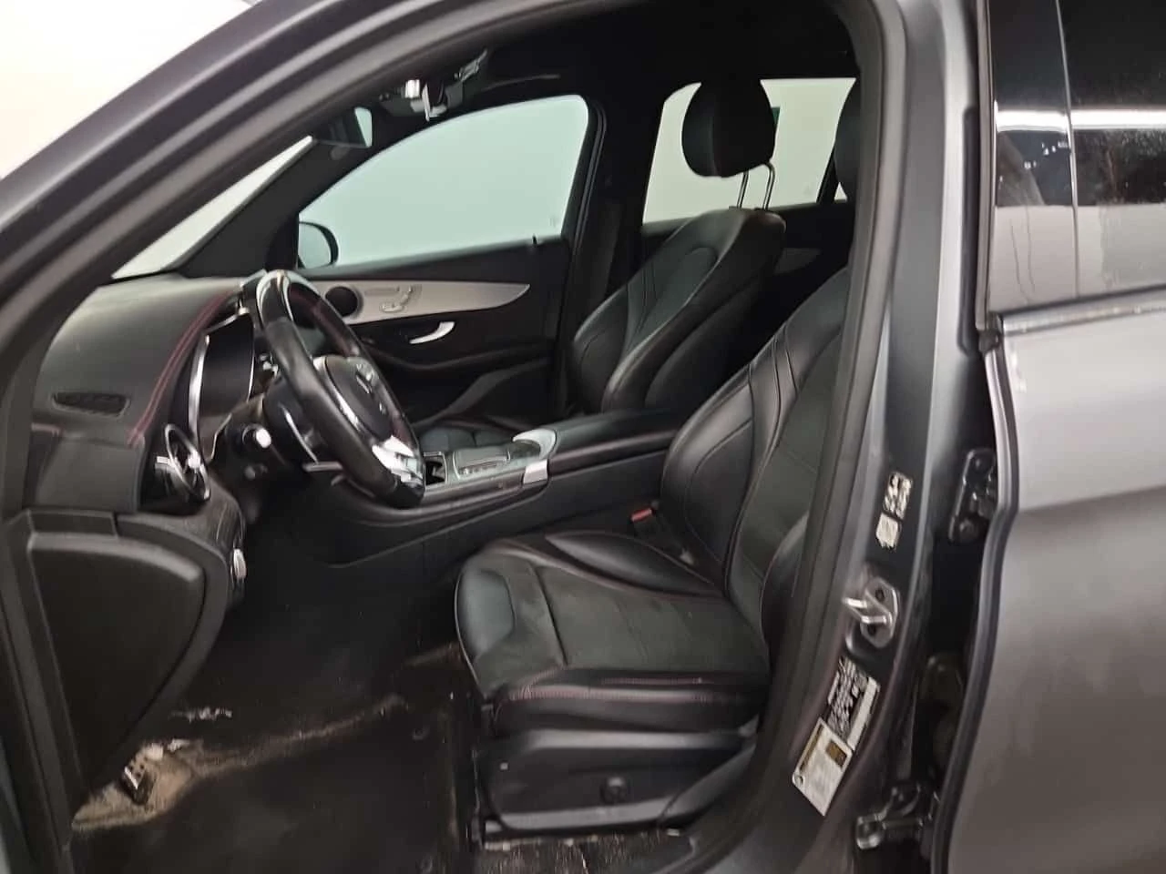 Mercedes-Benz GLC 43 AMG ПОДГРЕВИ * ПАНО * KEYLESS * CARFAX, снимка 5 - Автомобили и джипове - 54794429