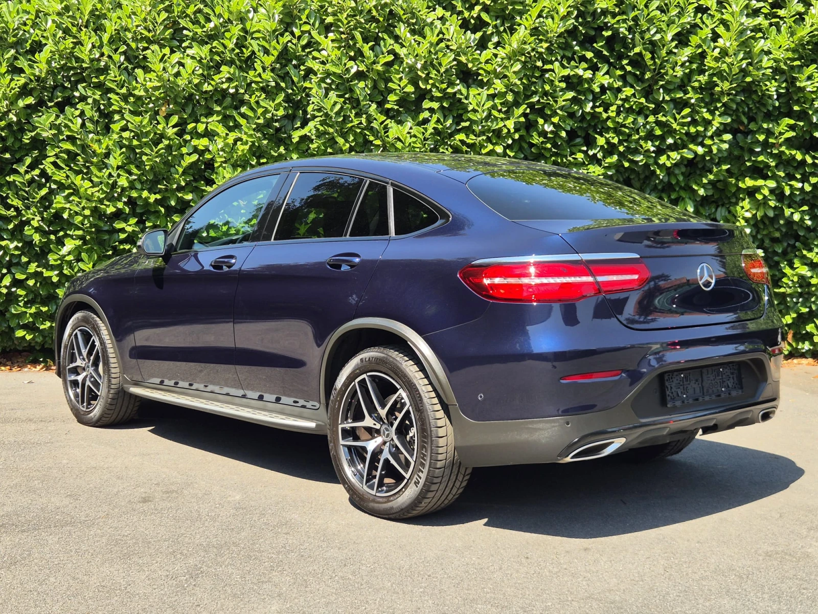 Mercedes-Benz GLC Coupe 250 AMG Line 4Matic LED Navi Camera Leather, снимка 2 - Автомобили и джипове - 56196867